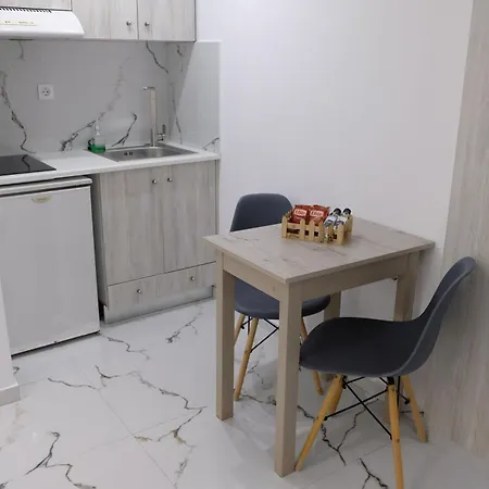 Apartment Center By Cretan