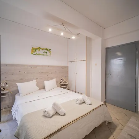 Apartment Center By Cretan *