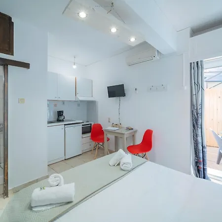 Apartment Center By Cretan Heraklion (Crete)